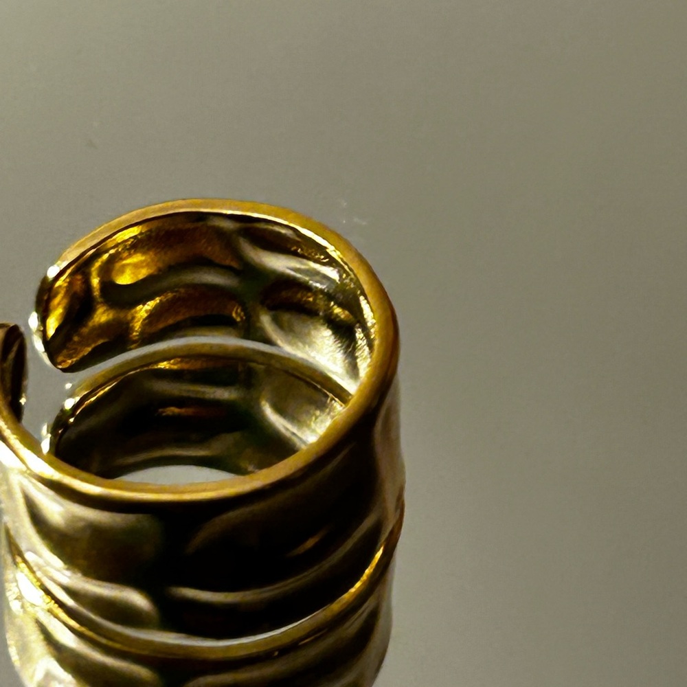 Ring - Picture 6 of 9